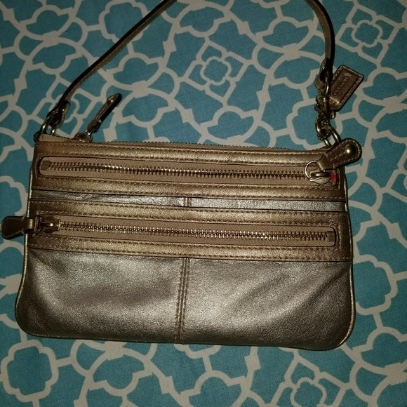 COACH - Picture 1 of 5